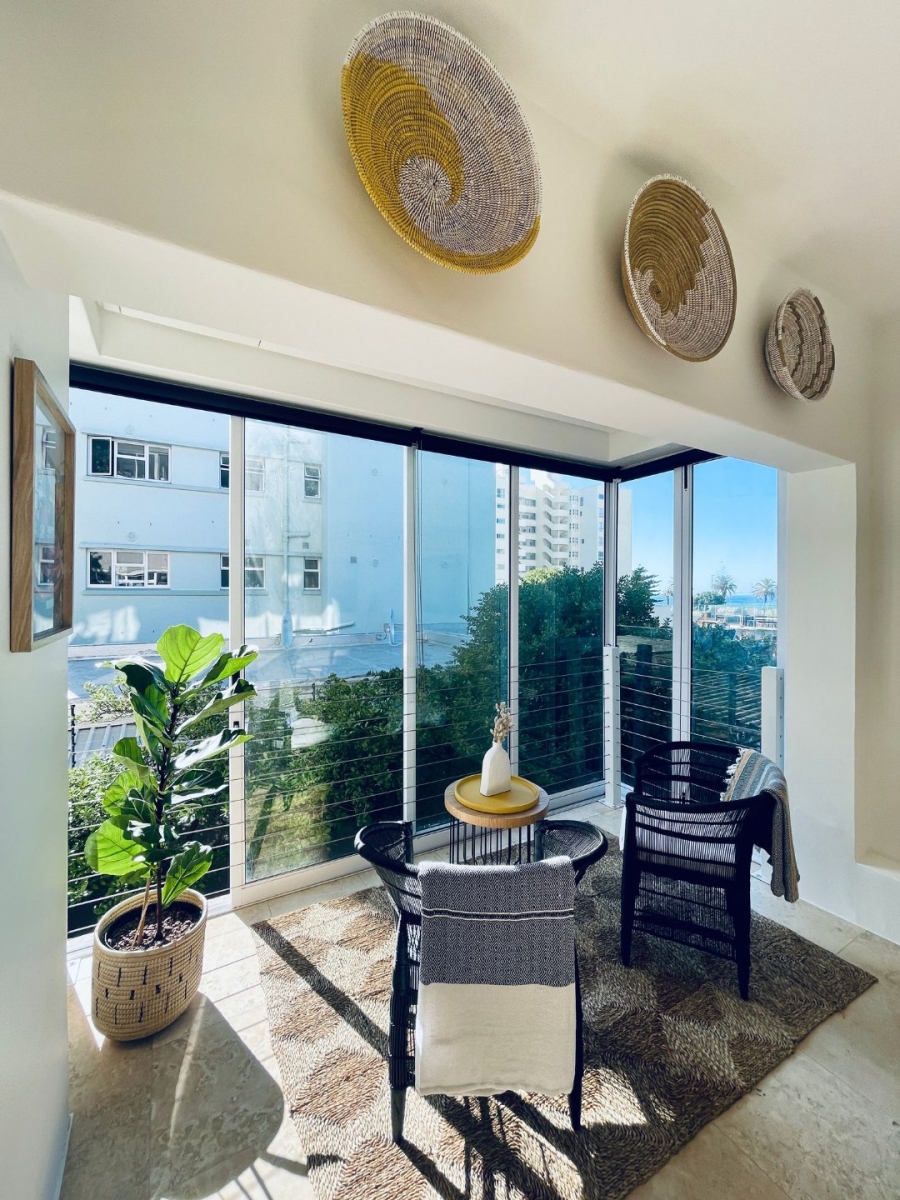 To Let 3 Bedroom Property for Rent in Sea Point Western Cape